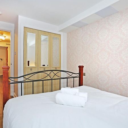 Altido 2Br Apartment With Free Parking, Near The Royal Mile Единбург Екстериор снимка