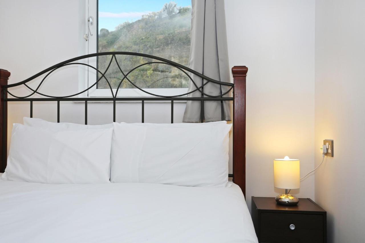 Altido 2Br Apartment With Free Parking, Near The Royal Mile Единбург Екстериор снимка